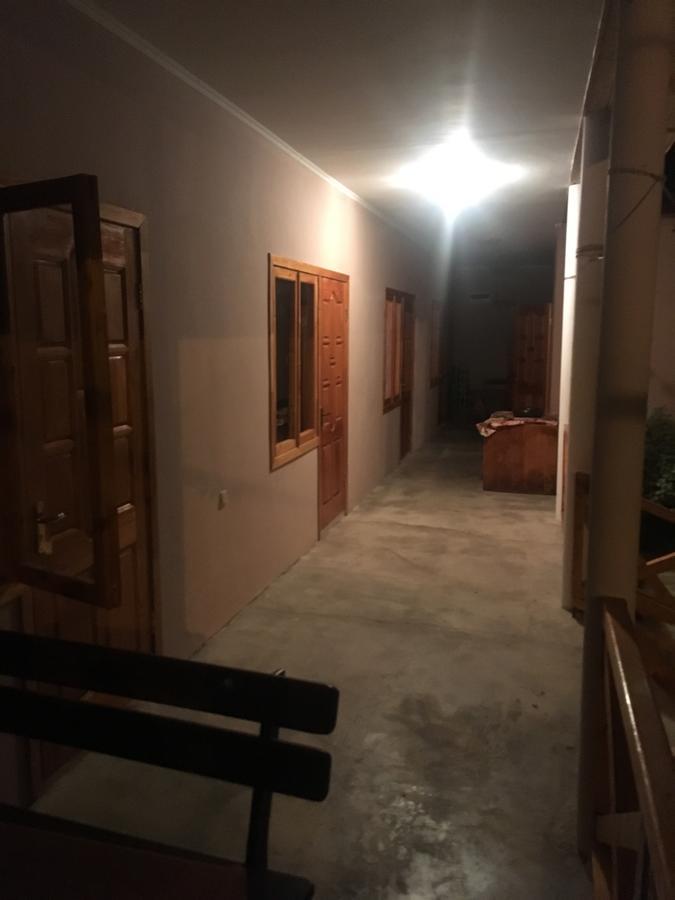 Homestay On Akademika Sakharova Soukhoumi Extérieur photo