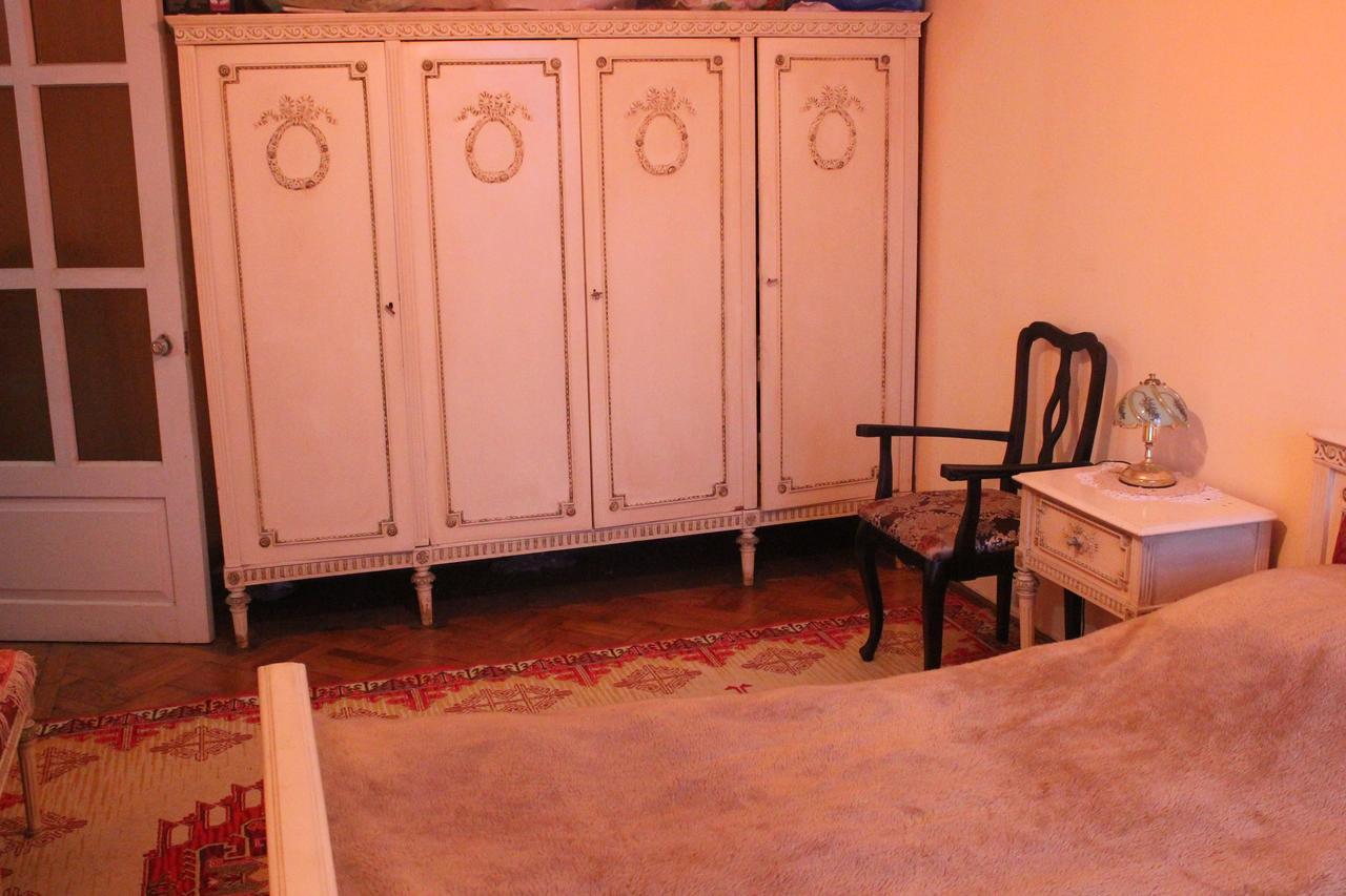 Homestay On Akademika Sakharova Soukhoumi Extérieur photo